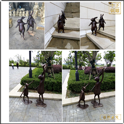 兩只小兔子跳舞銅雕塑 兩只小兔子跳舞銅雕塑